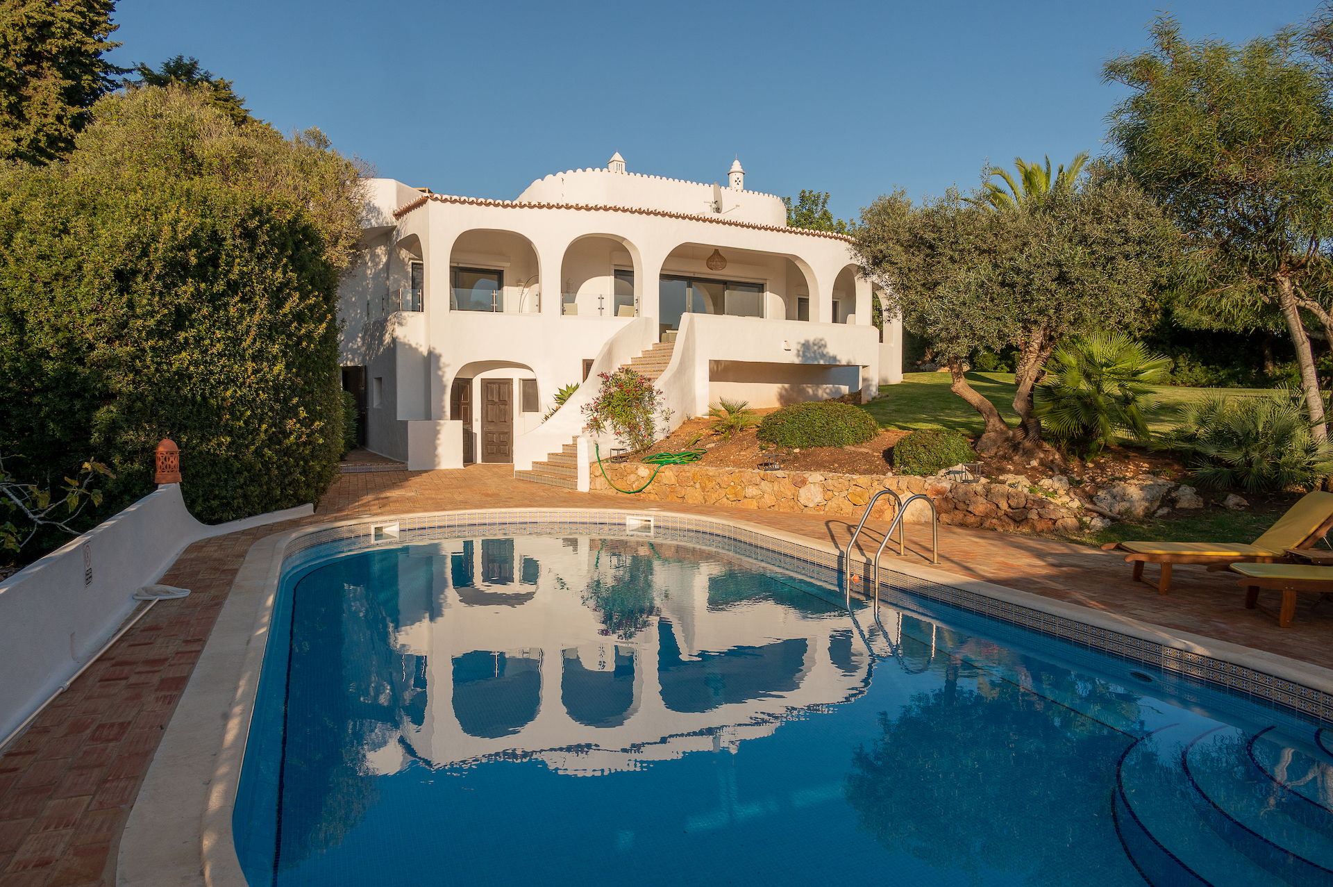 Villa Eloah, Carvoeiro